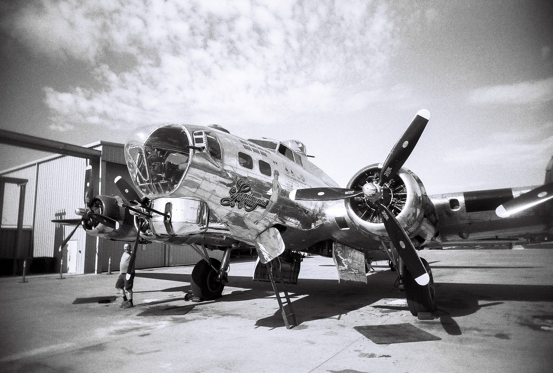 Arizona Commemorative Air Force Museum by Kevin Dooley via Flickr/CC BY-SA 2.0
